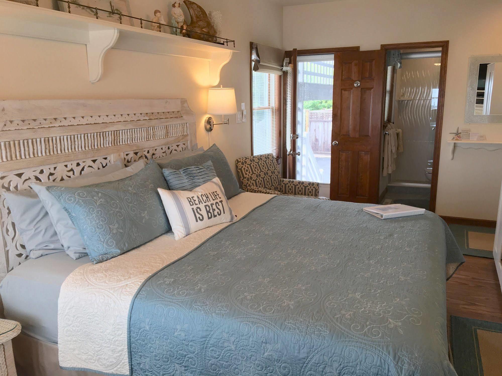 Sand Castle Bed And Breakfast Barnegat Light Экстерьер фото